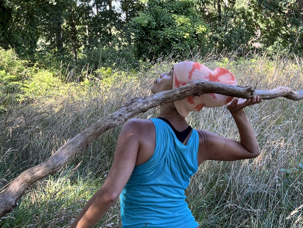Embrasser un arbre, embrasser le temps — GMEM Marseille